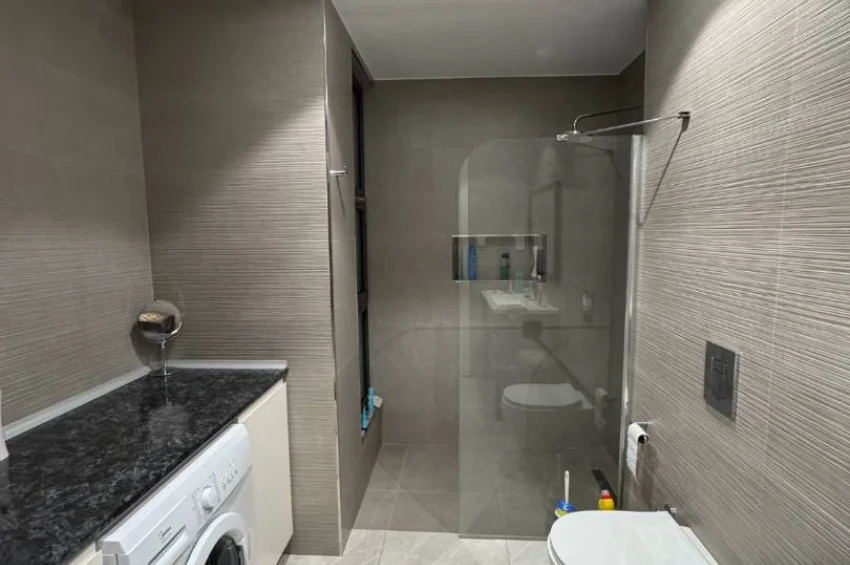 Willa z 3 sypialniami w Küçük Erenköy – duża działka, strefa jacuzzi, 180 metrów do plaży