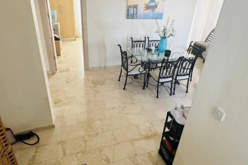 3+1 Villa Bahçeli'de Özel Havuzlu Denize 150m mesafede!