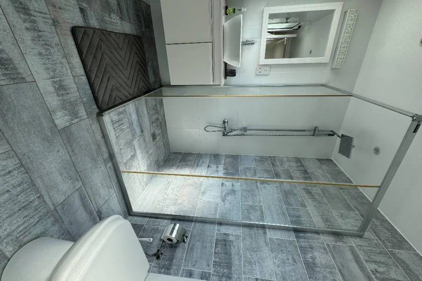 Luksusowy apartament dwupoziomowy 3+2 w Küçük Erenköy z dużym ogrodem, po kompleksowym remoncie