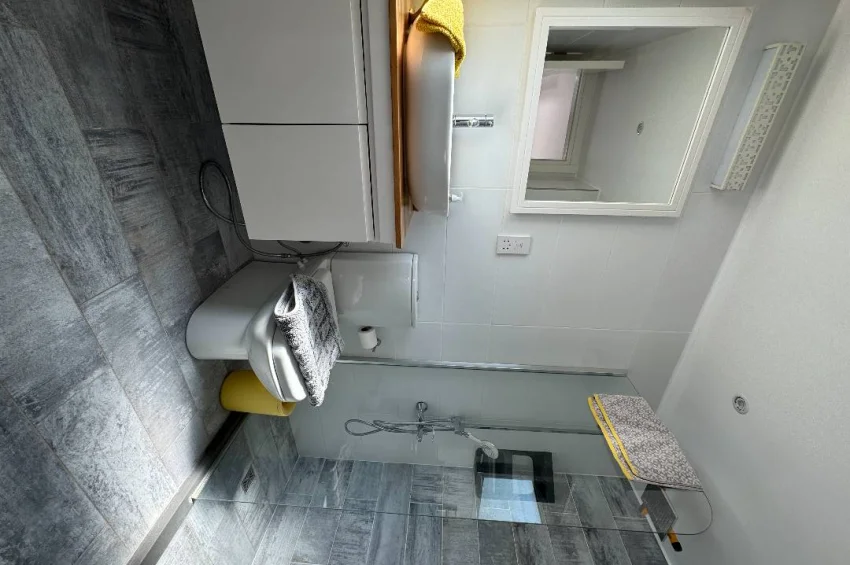Luksusowy apartament dwupoziomowy 3+2 w Küçük Erenköy z dużym ogrodem, po kompleksowym remoncie