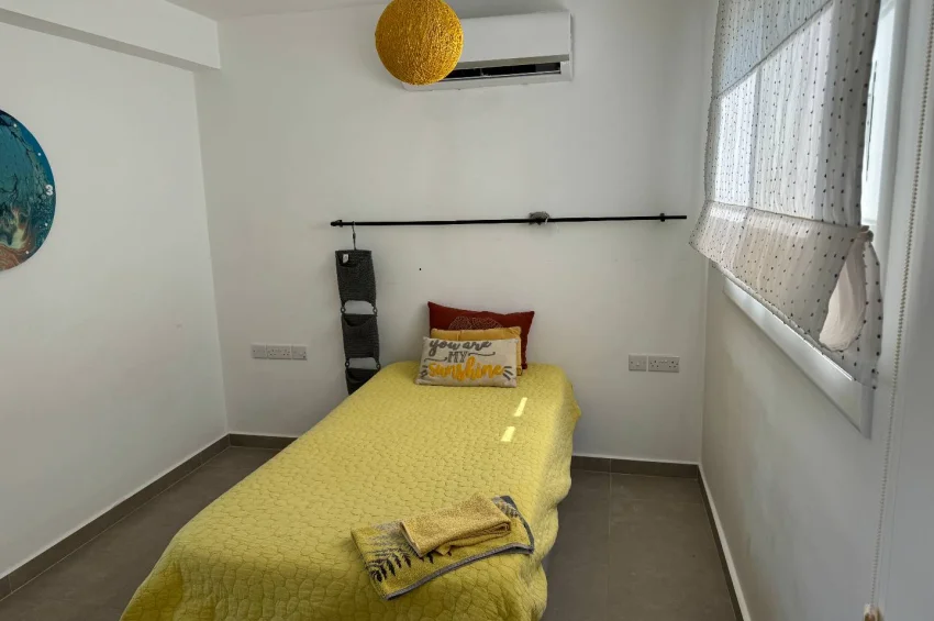 Luksusowy apartament dwupoziomowy 3+2 w Küçük Erenköy z dużym ogrodem, po kompleksowym remoncie