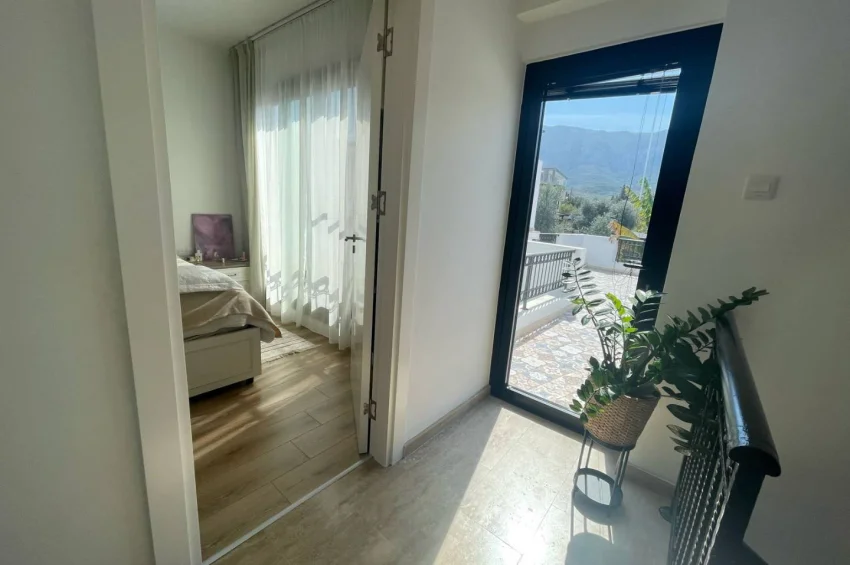 3 Bedroom Mediterranean-Style Villa in Doğanköy, Secure Gated Community, Spacious Garden and High Living Comfort in the City