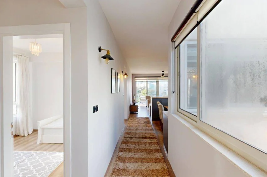 Odnowiony apartament 3 sypialnie na parterze z ogrodem i Turtle Bay Village, Esentepe, z widokiem na morze