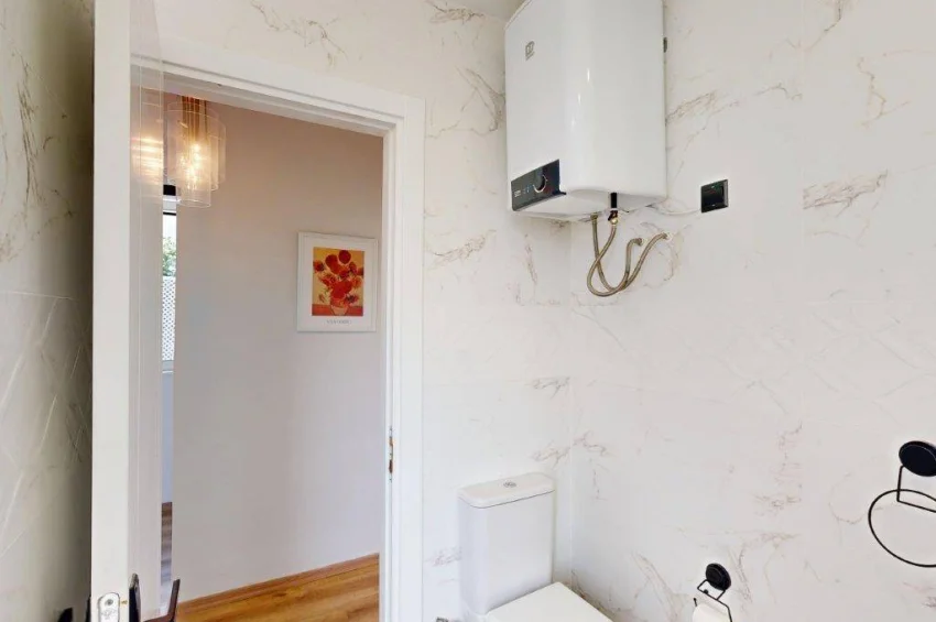 Odnowiony apartament 3 sypialnie na parterze z ogrodem i Turtle Bay Village, Esentepe, z widokiem na morze