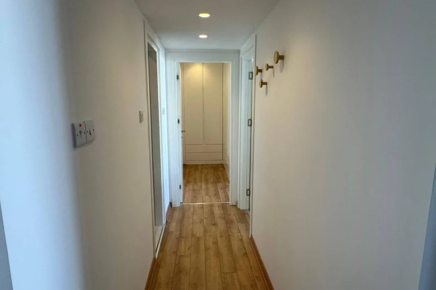 2 Schlafzimmer Gartenwohnung in Küçük Erenköy, direkt am Pool, mit großer Terrasse, 180 m zum Strand