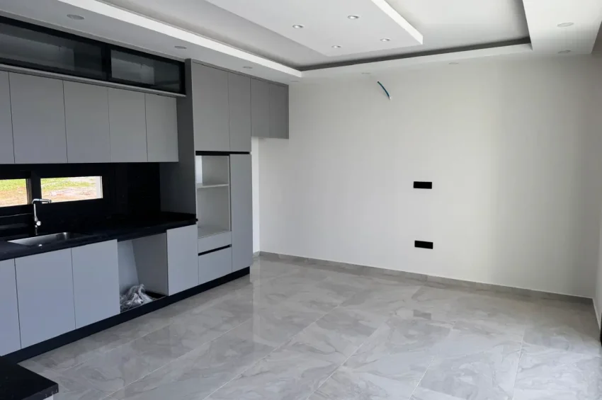 4+1-villa i Esentepe med havsutsikt och modern arkitektur