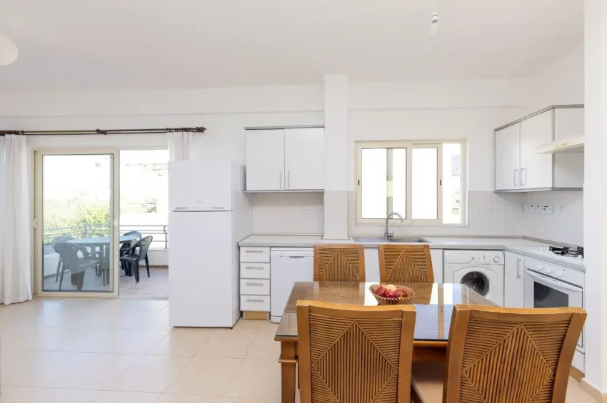Penthouse mit Meerblick und 2 Schlafzimmern in Esentepe – Sicheres Wohnen und ausgewogene Investmentchance