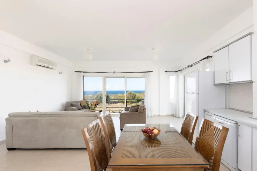 Penthouse mit Meerblick und 2 Schlafzimmern in Esentepe – Sicheres Wohnen und ausgewogene Investmentchance