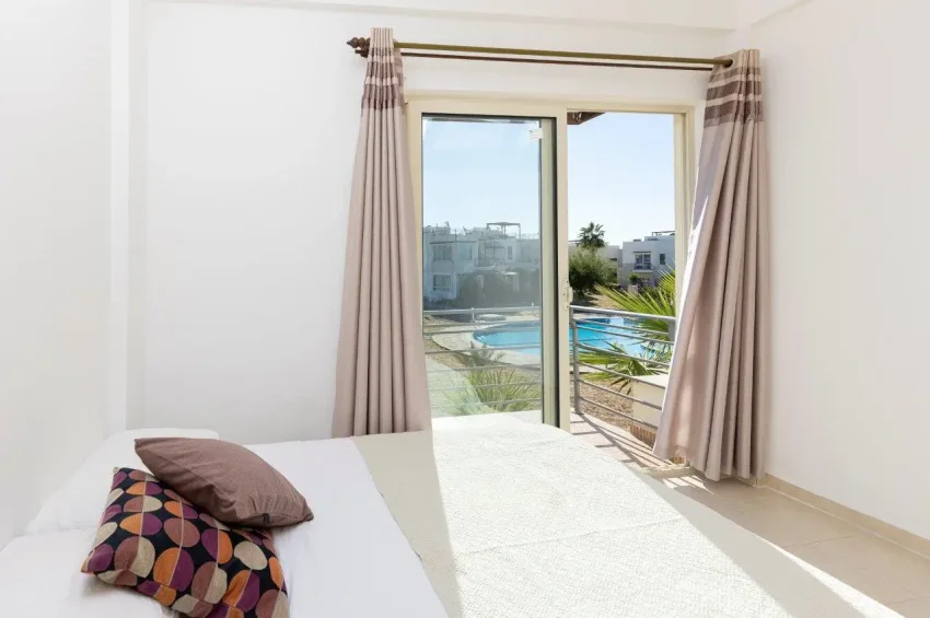 Penthouse mit Meerblick und 2 Schlafzimmern in Esentepe – Sicheres Wohnen und ausgewogene Investmentchance