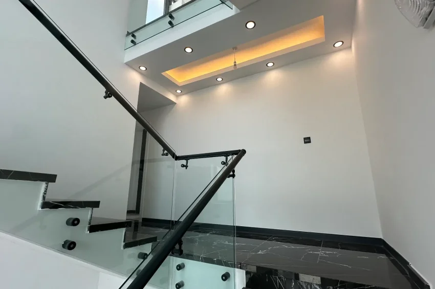 4 Bedroom Villa for Sale in Karşıyaka, Kyrenia, Walking Distance to the Sea, Access to 5★ Complex Facilities