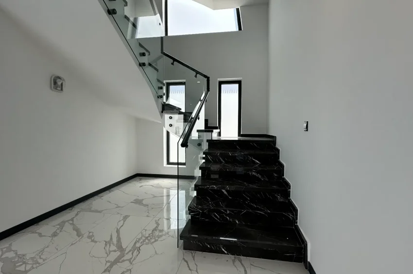 4 Bedroom Villa for Sale in Karşıyaka, Kyrenia, Walking Distance to the Sea, Access to 5★ Complex Facilities