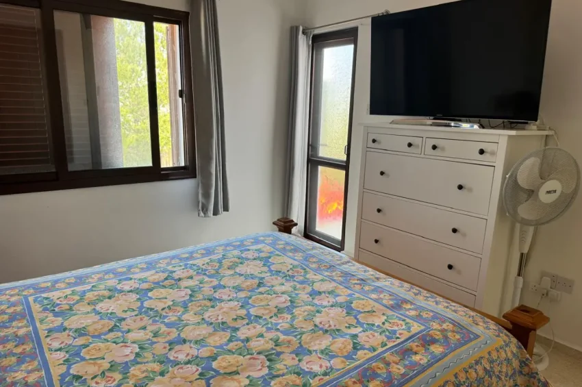 Parvilla med 3 sovrum i Tatlisu, gemensam pool och privat trädgård