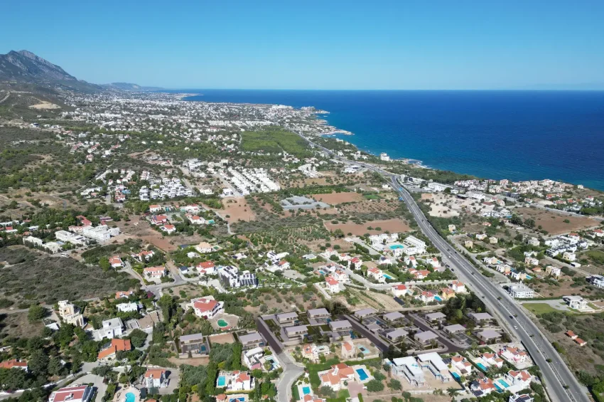Modern villa med 3 sovrum, privat pool och havsutsikt i Edremit, Kyrenia