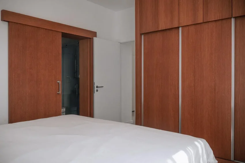 Penthouseleilighet med 2 soverom i et boligkompleks ved sjøen med gulvvarme + jacuzzi