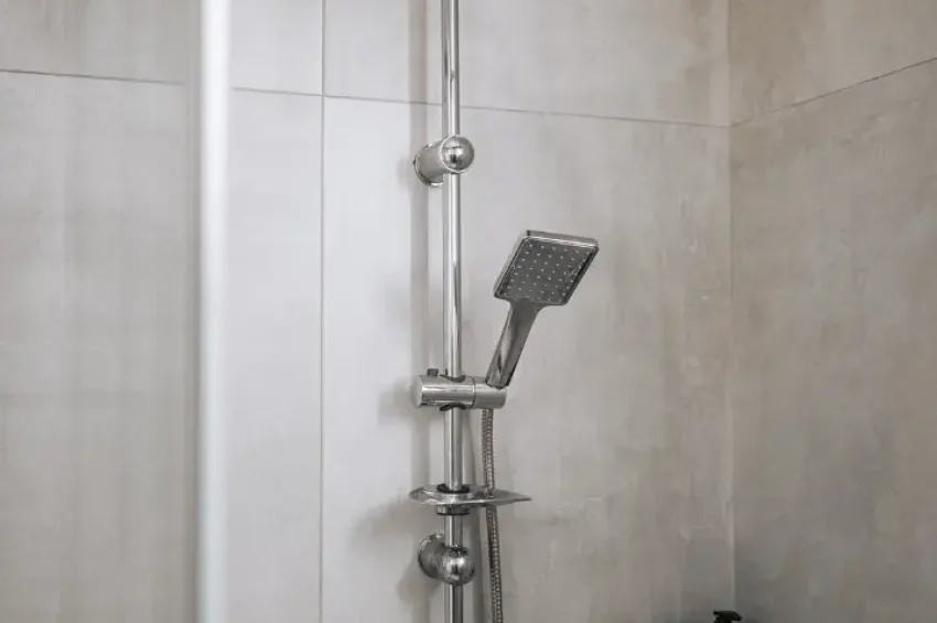 Penthouseleilighet med 2 soverom i et boligkompleks ved sjøen med gulvvarme + jacuzzi