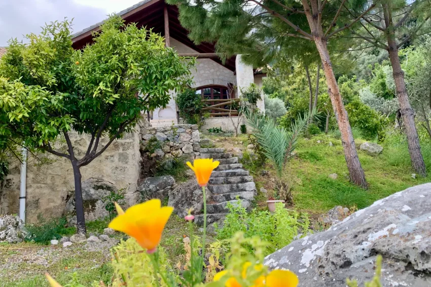 Stenvilla på 1 640 m² tomt i Baspınar, Lapta