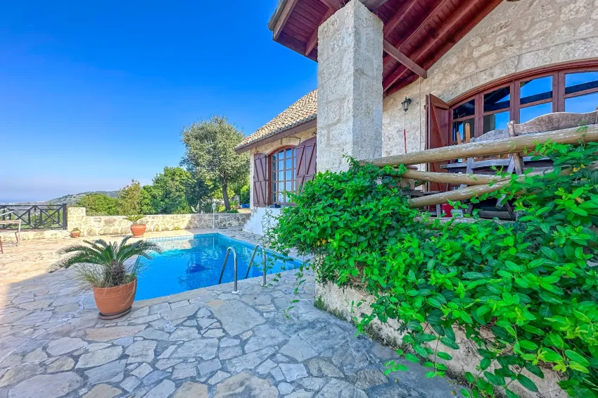 Stenvilla på 1 640 m² tomt i Baspınar, Lapta