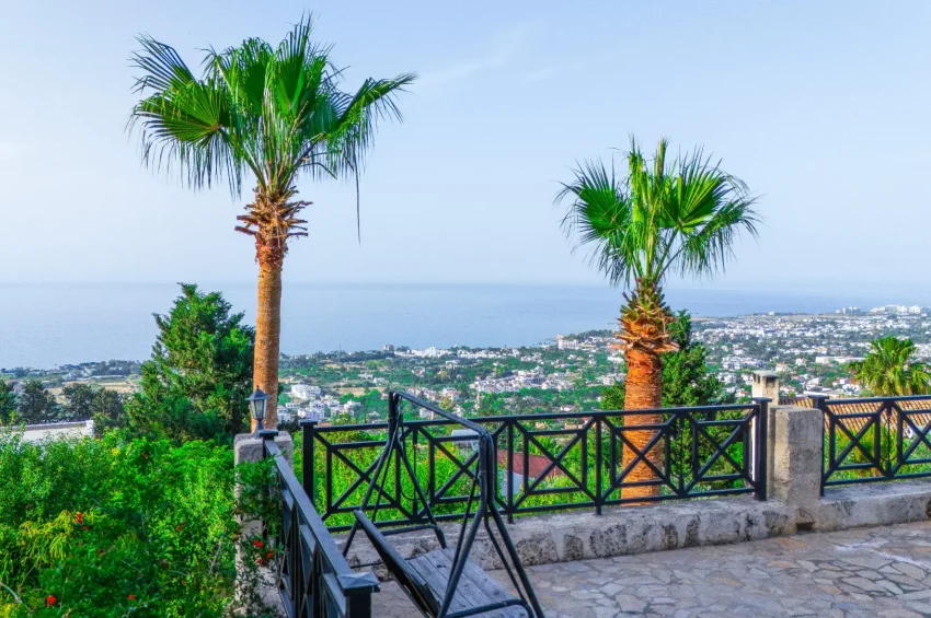 Stenvilla på 1 640 m² tomt i Baspınar, Lapta