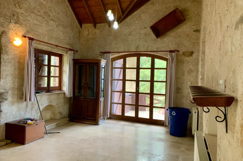 Stenvilla på 1 640 m² tomt i Baspınar, Lapta