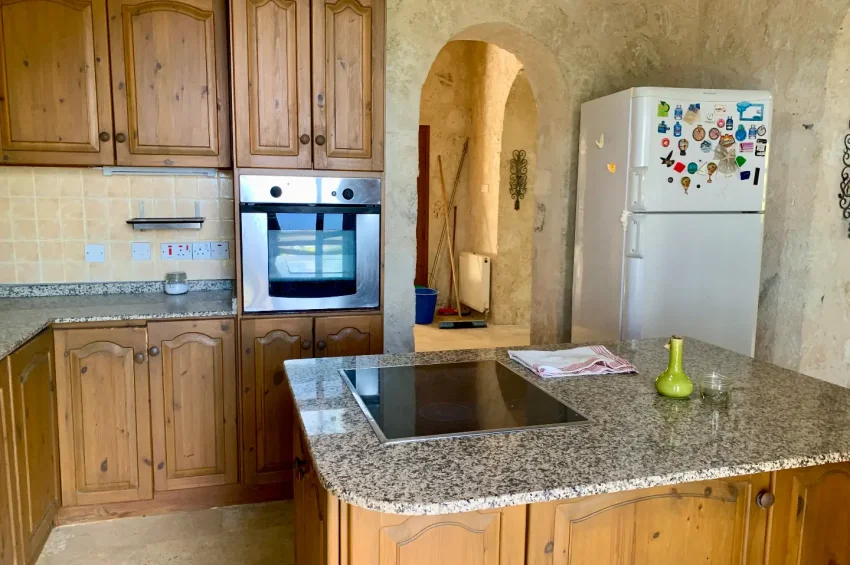 Stenvilla på 1 640 m² tomt i Baspınar, Lapta