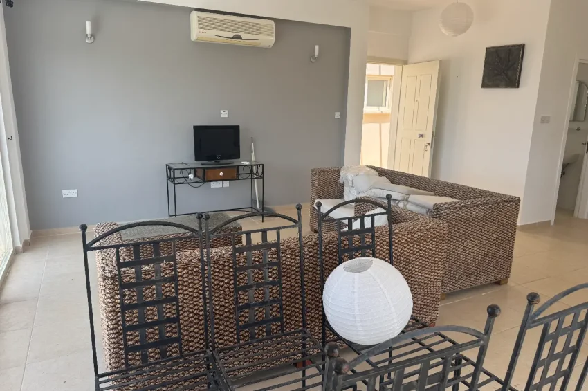 Esentepe’de Satılık 2 Yatak Odalı Penthouse, Çatı Terası, Kesintisiz Deniz Manzarası