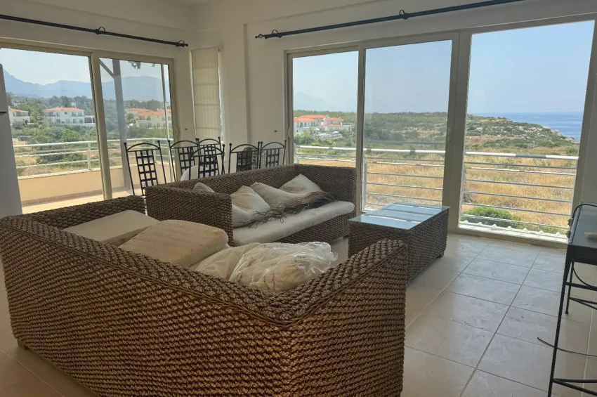 Esentepe’de Satılık 2 Yatak Odalı Penthouse, Çatı Terası, Kesintisiz Deniz Manzarası