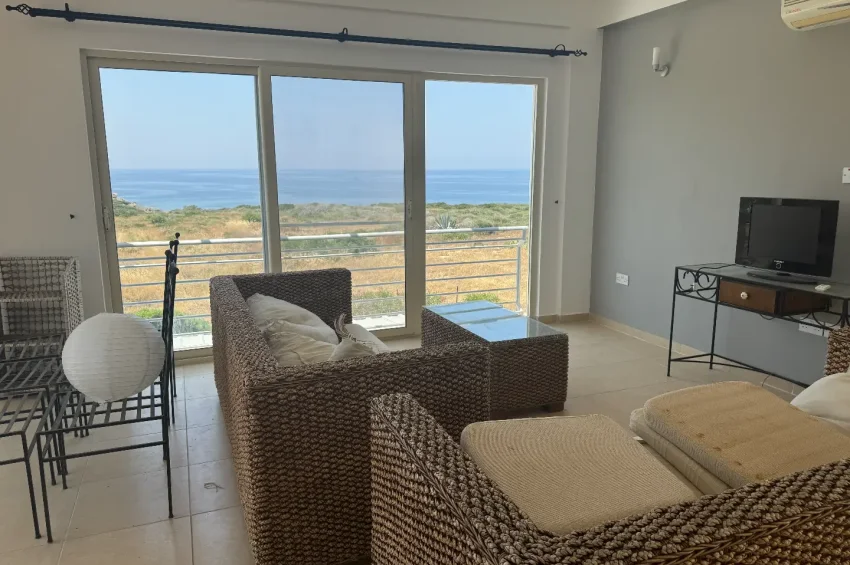 Esentepe’de Satılık 2 Yatak Odalı Penthouse, Çatı Terası, Kesintisiz Deniz Manzarası