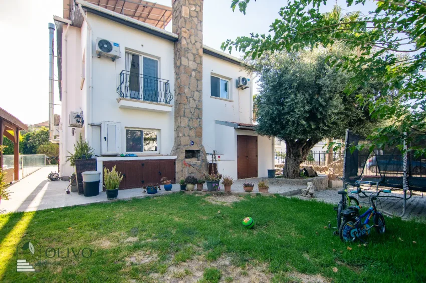 Przestronna willa rodzinna z 5 sypialniami w Ozanköy, Kyrenia | Basen 10 × 4 m, panele słoneczne i przygotowana instalacja centralnego ogrzewania