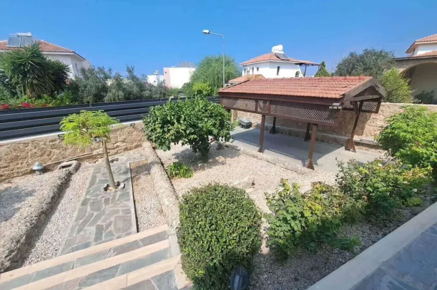 3-Bedroom Villa with Private Pool in Esentepe | Roof Terrace, Jacuzzi and Central Heating Infrastructure