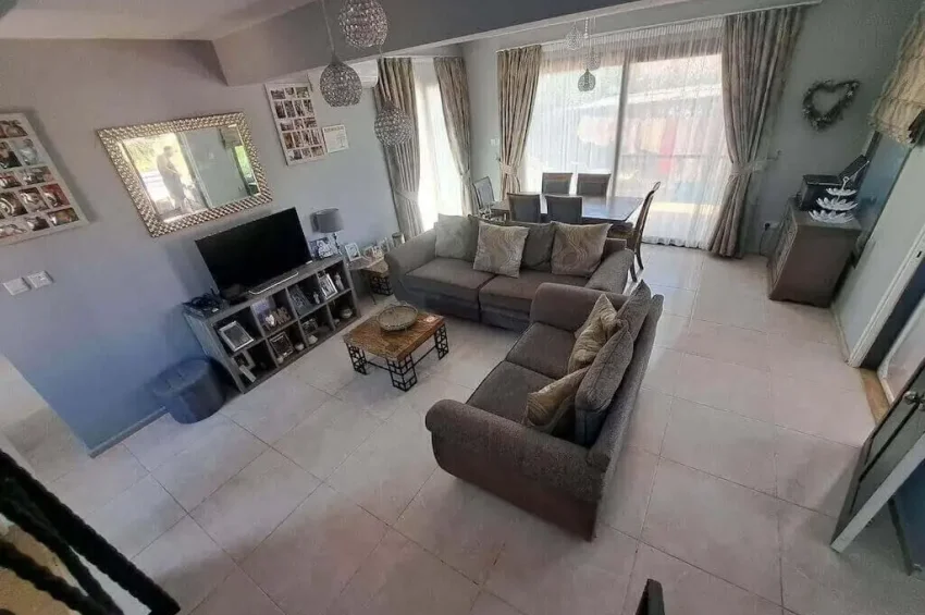 3-Bedroom Villa with Private Pool in Esentepe | Roof Terrace, Jacuzzi and Central Heating Infrastructure