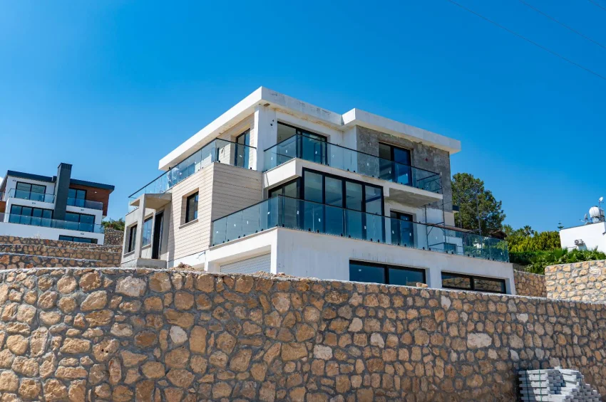 Fantastische 4 Schlafzimmer Villa in Catalkoy mit privatem Pool