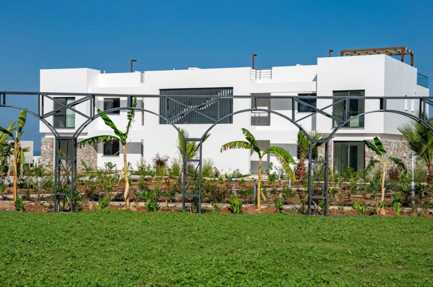 Introducerar en Seaside Oasis i Bahceli, Kyrenia
