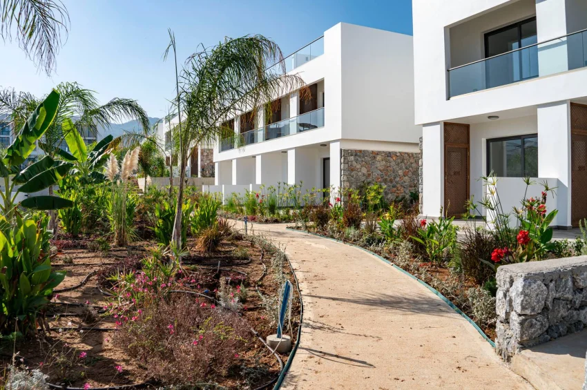 Introducerar en Seaside Oasis i Bahceli, Kyrenia