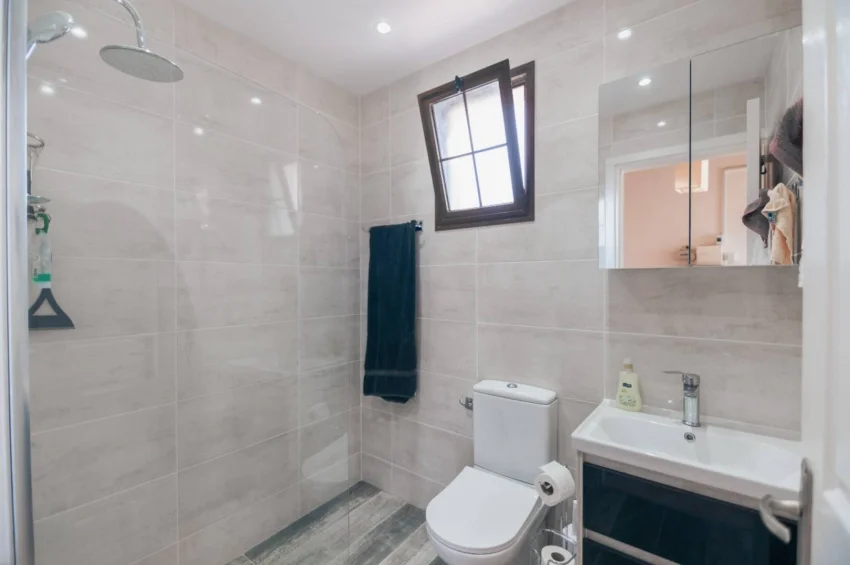Geräumige Villa mit 4 Schlafzimmer und atemberaubendem Meerblick