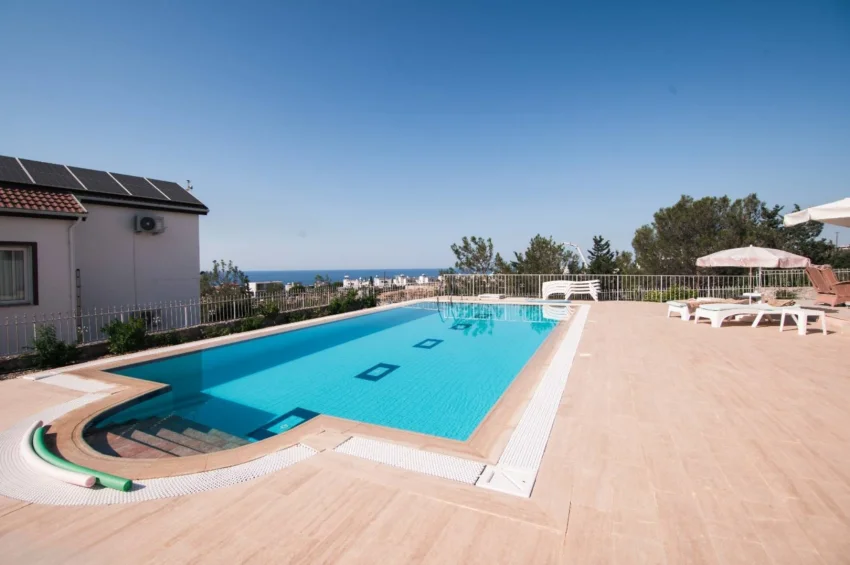 Geräumige Villa mit 4 Schlafzimmer und atemberaubendem Meerblick