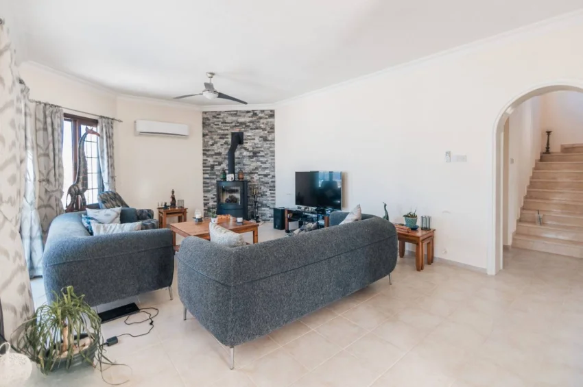 Geräumige Villa mit 4 Schlafzimmer und atemberaubendem Meerblick