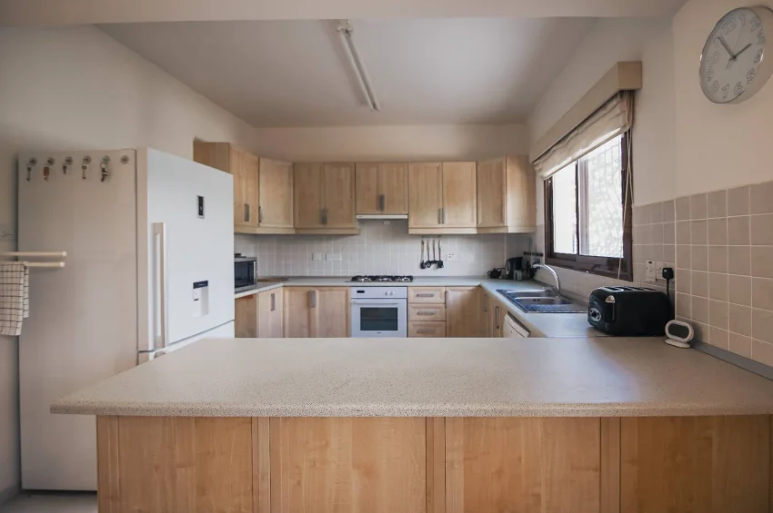 4 Bedroom Private Villa within Walking Distance to the Shore