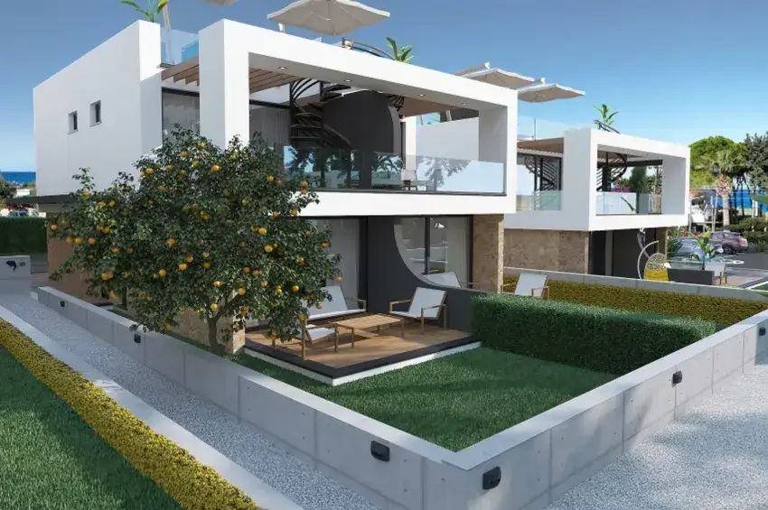 Stunning 2-Bedroom Semi-Detached Villa Close to the Beach with Garden and Roof Terrace