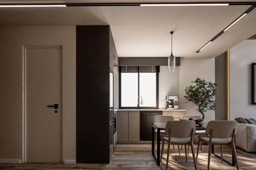 Stunning 1 Bedroom Loft with sea and mountain views